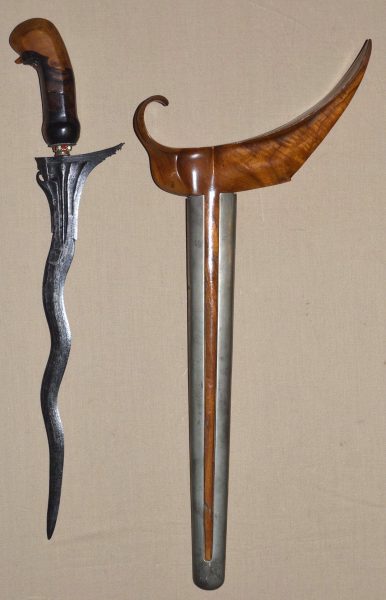 ﻿West Javanese Keris (Kris) Solo Dagger with 18th C Blade - Antique ...